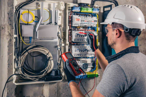 Best Affordable Emergency Electrician  in Holley, FL
